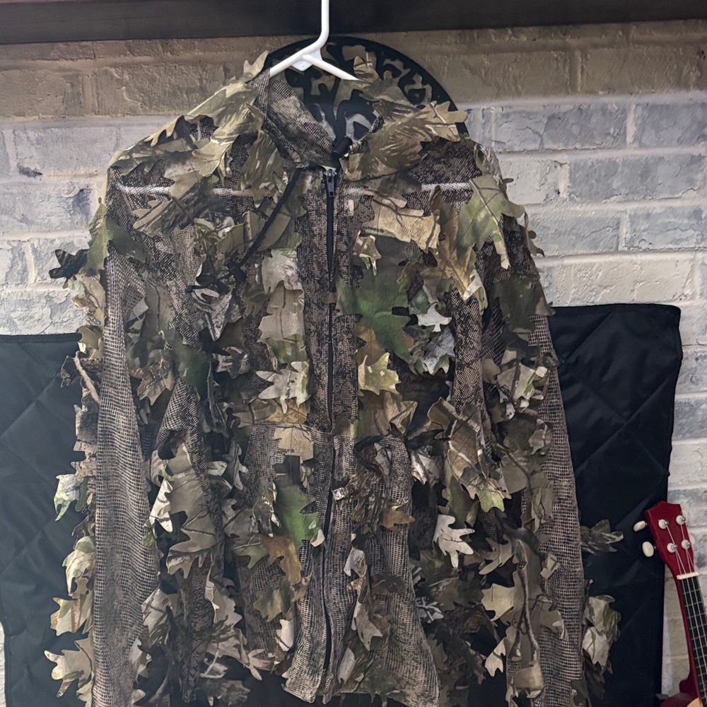 Men's Camouflage Leafy Field Jacket and pants